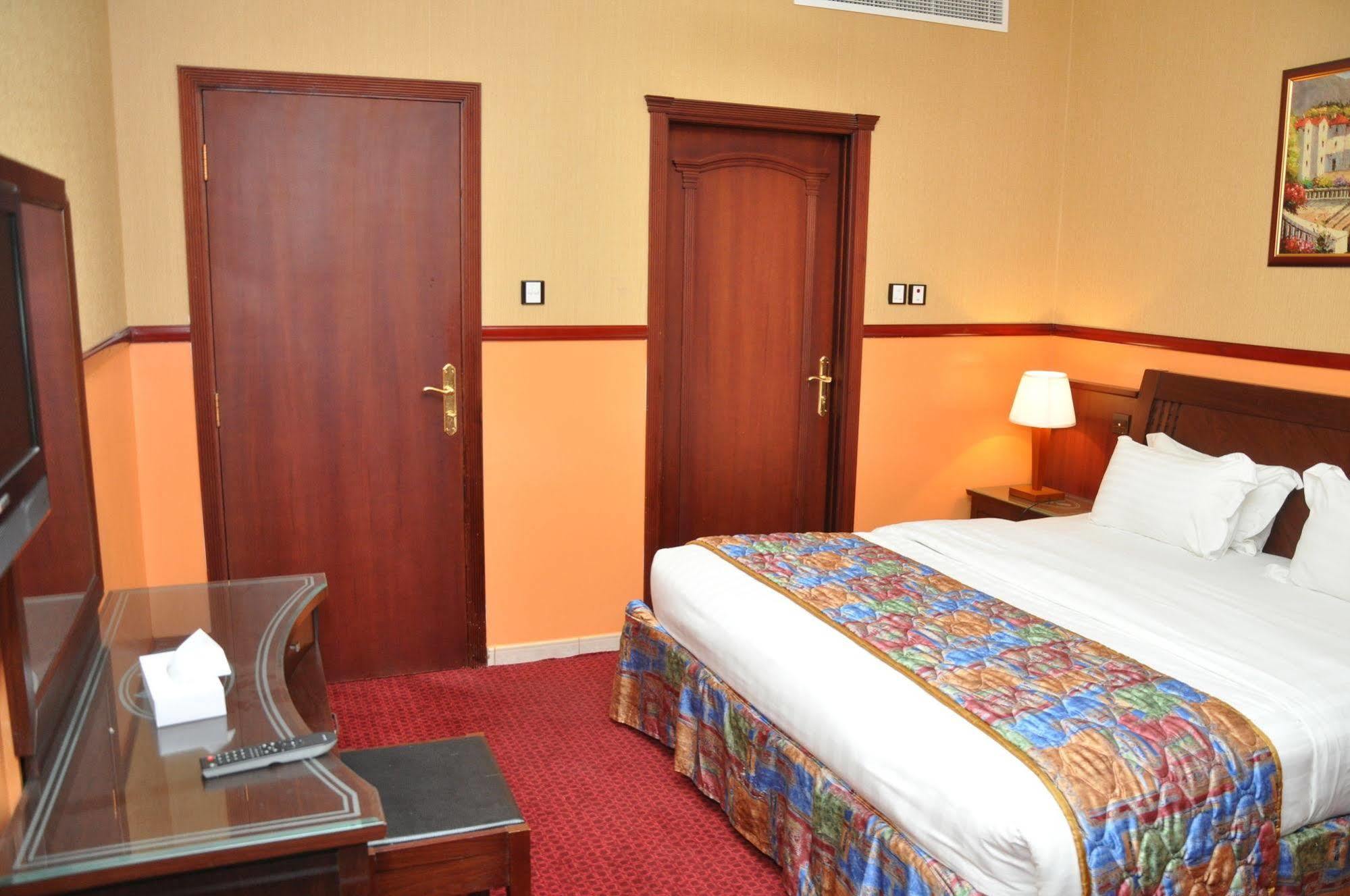Benta Grand Hotel Llc Dubai Luaran gambar